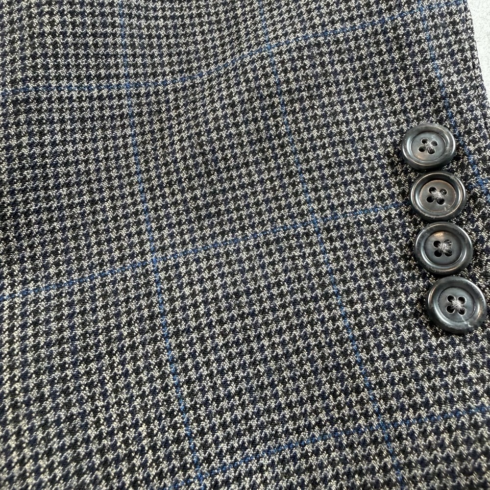 Jos A Bank Traveler's Collection 43L Sport Coat Gray Blue Windowpane Wool Blazer - Picture 7 of 14